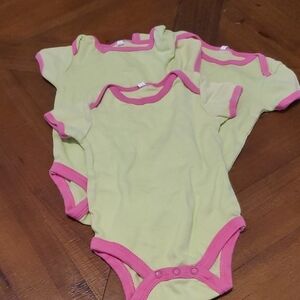 SHEIN Yellow Bodysuit with Pink Accents